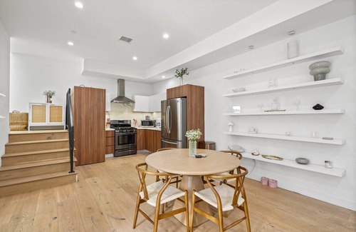 Mar Vista House | Newly Built 2 Bedroom 2.5 Bath House w/Modern Finishes Pet and Family Friendly
