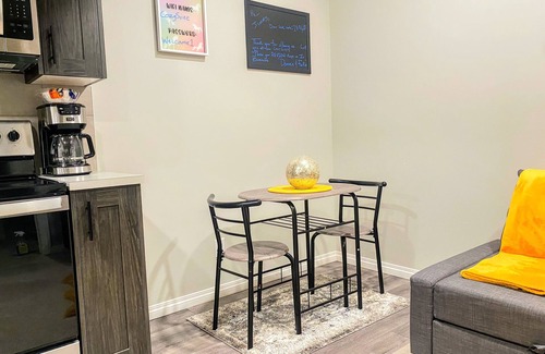 Sage Hill Apartment | Newly Built and Cheerful 1-Bedroom Suite