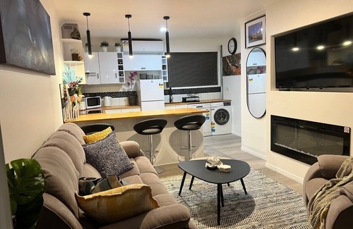 Taigum Apartment | Newly Listed and Centrally located , walk to restaurant's , cafes and shopping ,
