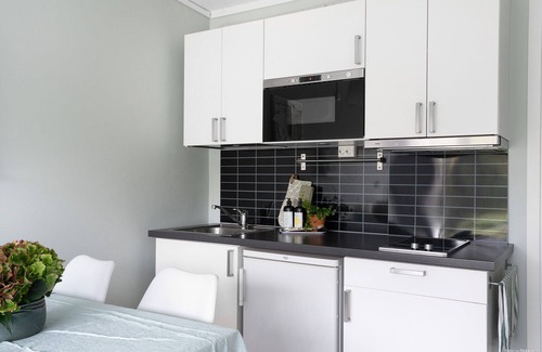 Lokholmen Apartment | Newly refurbished beach apartment