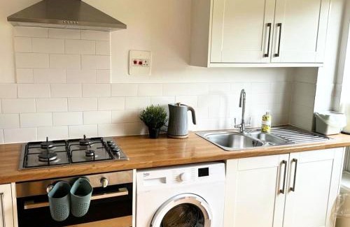 Thame Apartment | Newly refurbished 2 bed in Thame