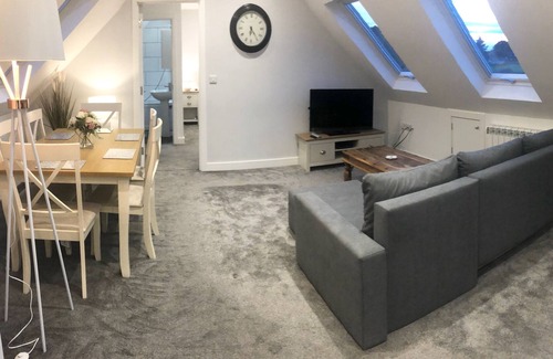 Landford Apartment | Newly Refurbished Apartment in the beautiful New Forest