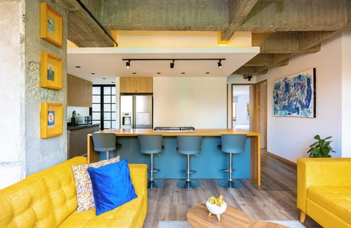 La Florida Condo | Newly refurbished, modern & spacious apt in Provenza
