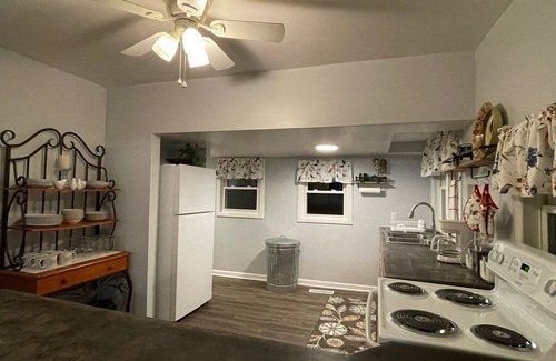 Abilene House | Newly remodeled and updated home in Abliene KS. Great for get togethers!