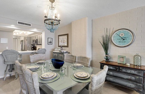Port Aransas Condo | Newly Remodeled Eighth Floor Elegant View of The Gulf of Mexico