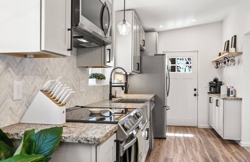 Cripple Creek House | Newly Rennovated Walking Distance to Downtown Cripple Creek Donkies