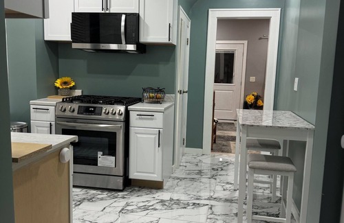 Minneapolis House | Newly renovated 2-bedroom house in amazing Minneapolis with AC/Heating,WiFi,