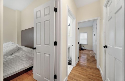 Roxbury Apartment | Newly renovated 2BR1BA Apt at the Boston City