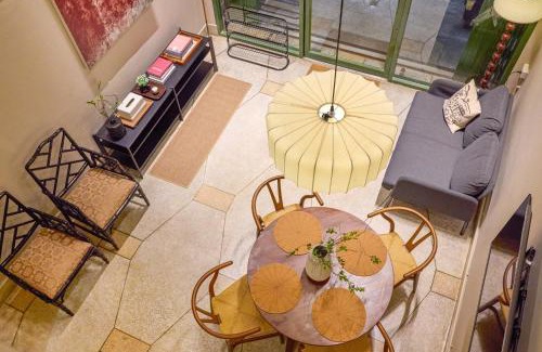 Pom Prap Apartment | Newly Renovated, 4BR Townhouse , 5min MRT , Group