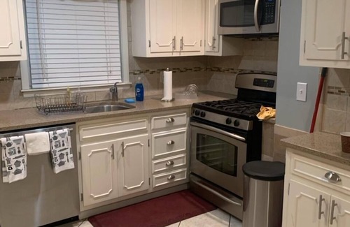 West Orange House | Newly renovated 5 bedroom house!