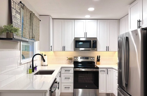 West Falls Church House | Newly Renovated 5 Bedroom/2 Bath/2 Kitchen Home