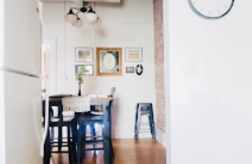 Manchester Apartment | Newly renovated apartment in historic downtown Manchester