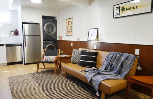 Rockport Apartment | Newly Renovated Carriage House