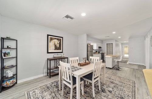 Historic District Cottage | Newly renovated cottage walking distance to downtown Ocala square. Quiet street.