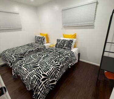 Northside House | Newly Renovated Entire 3 Bedroom House - Cincinnati