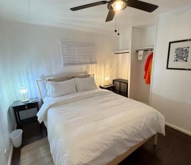 Northside House | Newly Renovated Entire 3 Bedroom House - Cincinnati