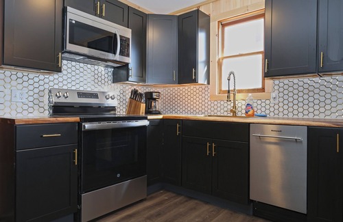 Haines Falls Cottage | Newly renovated Log cabin in the middle of Catskills