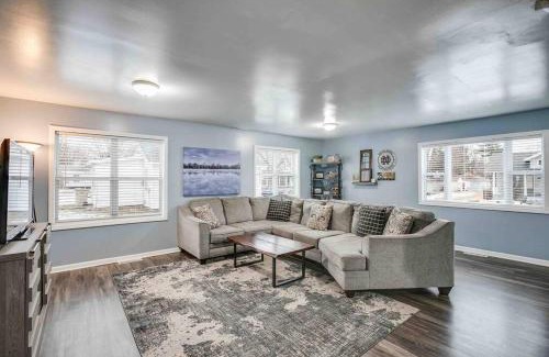 Northeast South Bend House | Newly Updated Smart Home 1 mile from ND & Eddy St