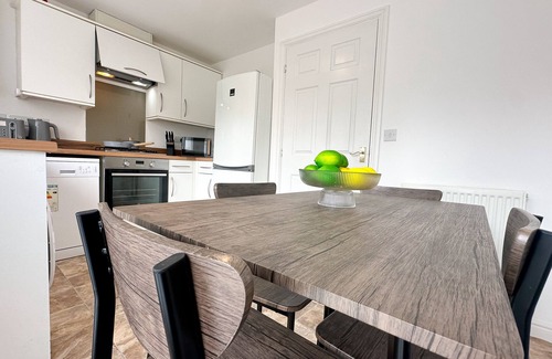 Stockton-on-Tees House | Newman House by Blue Skies Stays