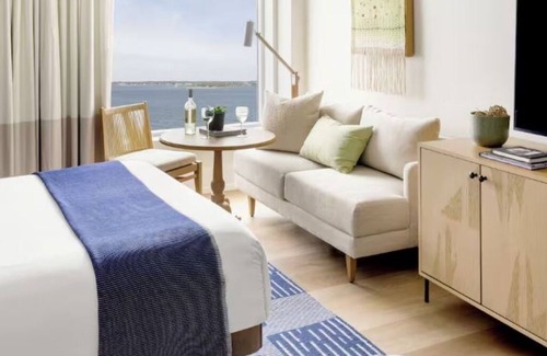 Goat Island Hotel | Newport Harbor Gem: Unmatched Views, Scenic Walk to Downtown | 2 Waterview Room
