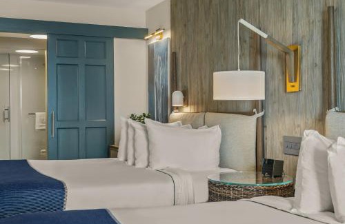 Goat Island Hotel | Newport Harbor Island Resort