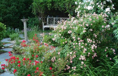 Williamsburg Bed & Breakfast | Newport House Bed & Breakfast