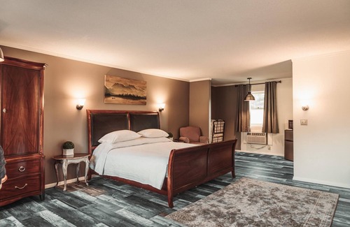 Guild Hotel | Newport Motel