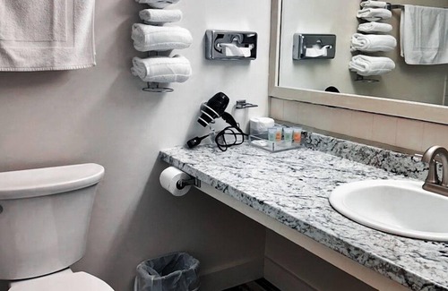 Guild Hotel | Newport Motel