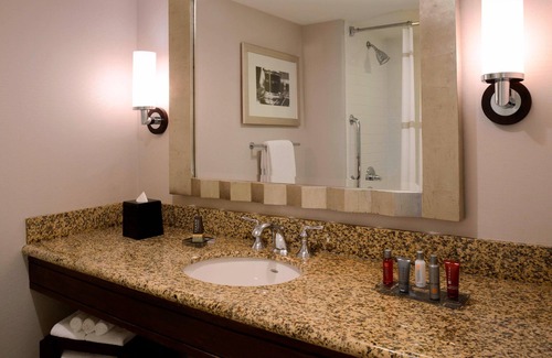 Central Newport News Hotel | Newport News Marriott at City Center