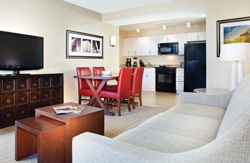 The Point Condo | Newport - Wyndham Long Wharf - downtown location