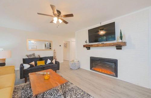 Central Newport News House | Next to CNU New Listing with Beautiful Finishes