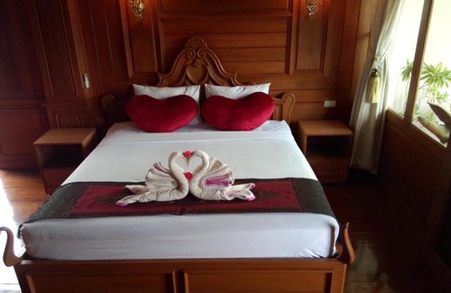 Chong Kham Hotel | Ngamta Hotel