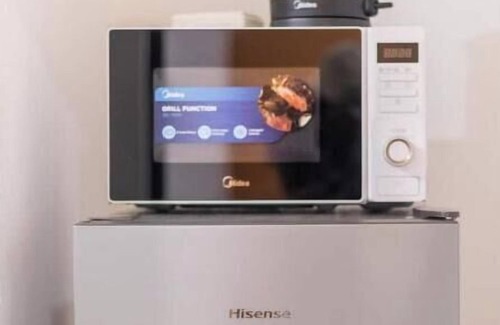 Mlingotini Apartment | Ngicha 1BDR APT: Wi-Fi, Netflix, Books, Games +