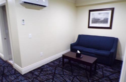 Lewiston Hotel | Niagara Crossing Hotel and Spa