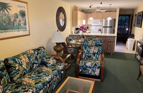 Nawiliwili Condo | Nice 2BR@Beach Sleeps 4+ Hear Waves! Value Comfort-Best Location! SALE Sept/Oct