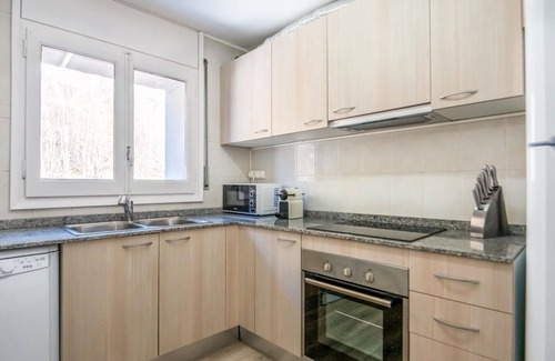 Incles Apartment | Nice 3 Bedroom Apartment for 6 people, Incles. C.PEP 5