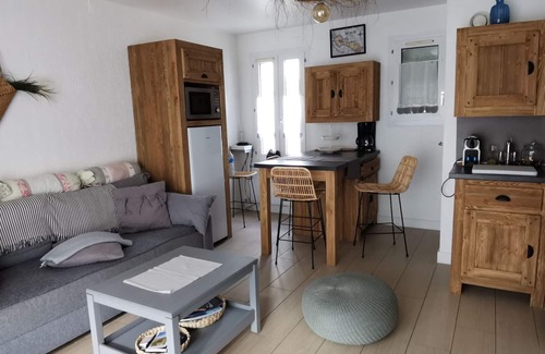 Rivedoux-Plage Apartment | Nice 3 rooms - Garden - Private parking - 50 m from the beach - 2 bikes included
