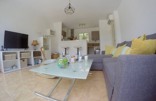 Sainte-Maxime Apartment | Nice 43m2 apartment, large terrace, small sea view