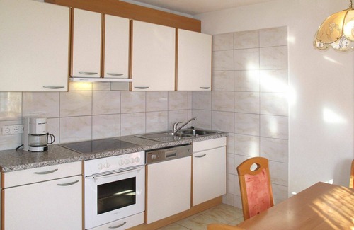 St. Valentin auf der Haide Apartment | Nice apartment for 6 guests with WIFI, TV, balcony, pets allowed and parking