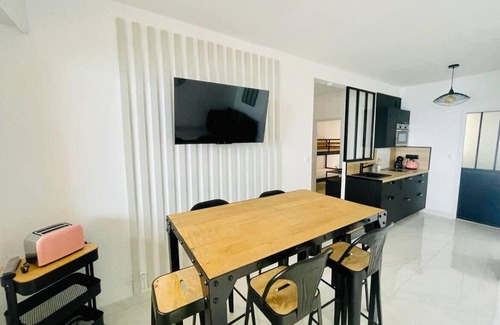 Ajaccio Apartment | Nice And Bright 60 M² With Terrace View On The Sea