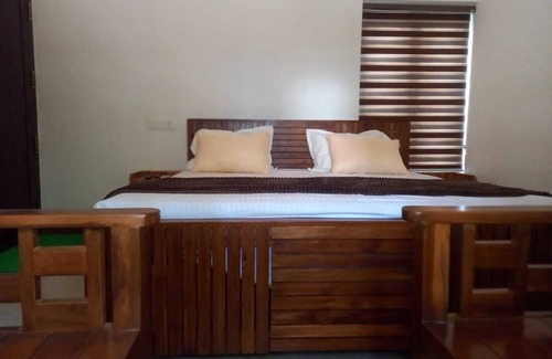 Kuzhuppilly Resort | Nice and Calm 2-bedroom homestay with WiFi, AC in pleasant Cherai beach