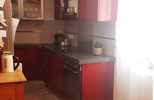 Pernes-les-Fontaines Apartment | Nice apartment in Pernes Les Fontaines