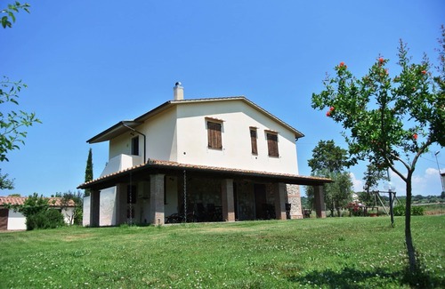 Magliano in Toscana Apartment | Nice apartment for 4 people with TV, pets allowed and parking