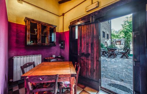 Castiglione d'Orcia Apartment | Nice Apartment In Castiglione Dorcia