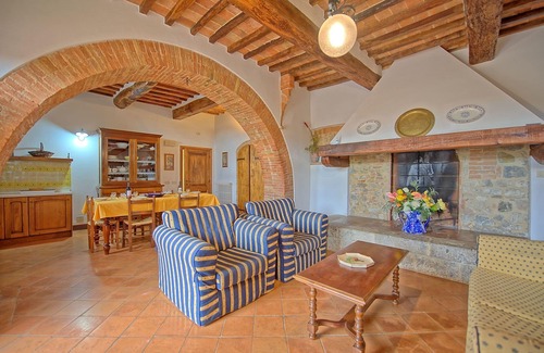 Monteroni d'Arbia Apartment | Nice apartment for 7 guests with pool, WIFI, close to Siena