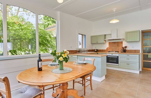 Croissanville Apartment | Nice apartment for 2 guests with WIFI, terrace and parking