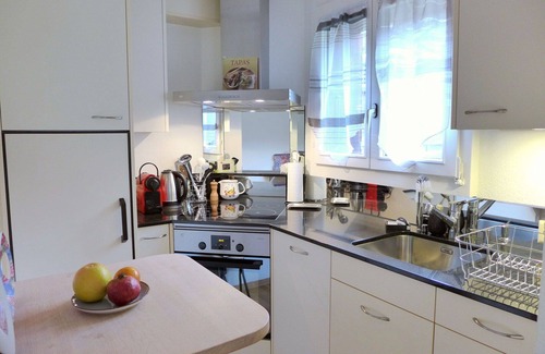 Leissigen Apartment | Nice apartment for 2 people with WIFI, TV, patio and panoramic view