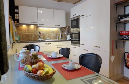 Boenigen Apartment | Nice apartment for 3 people with WIFI, A/C, TV, terrace and parking