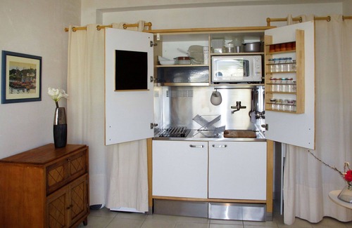 Lancieux Apartment | Nice apartment for 4 people with WIFI, TV, terrace, pets allowed and parking