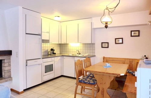 Buerchen Apartment | Nice apartment for 5 people with WIFI, TV, patio, pets allowed, panoramic view and parking